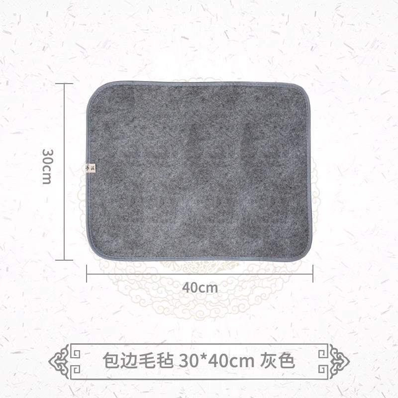 Thickened anti-dirty felt pad for calligraphy and Chinese painting