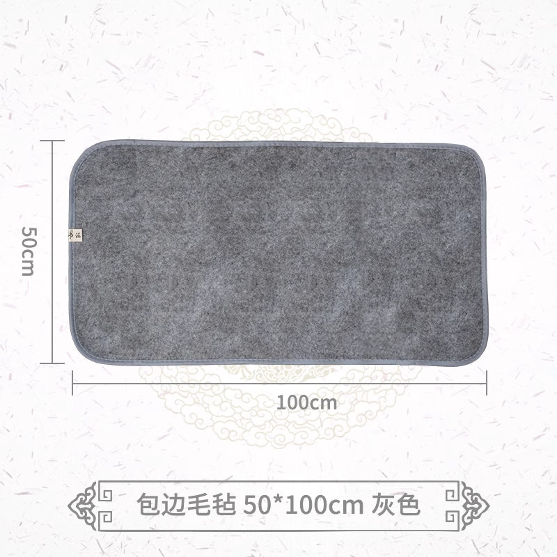 Thickened anti-dirty felt pad for calligraphy and Chinese painting