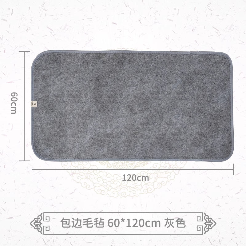 Thickened anti-dirty felt pad for calligraphy and Chinese painting